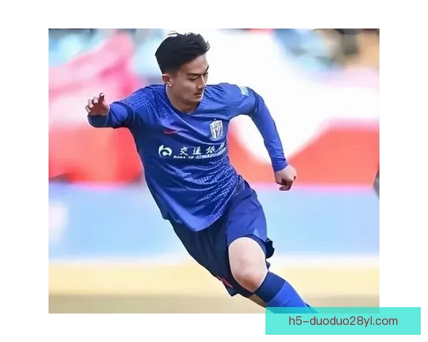 吴启鹏国青受伤提前返申花康复
